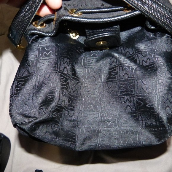 METRO CITY BLACK CROSSBODY/HAND BAG # 0466411 - Picture 11 of 11